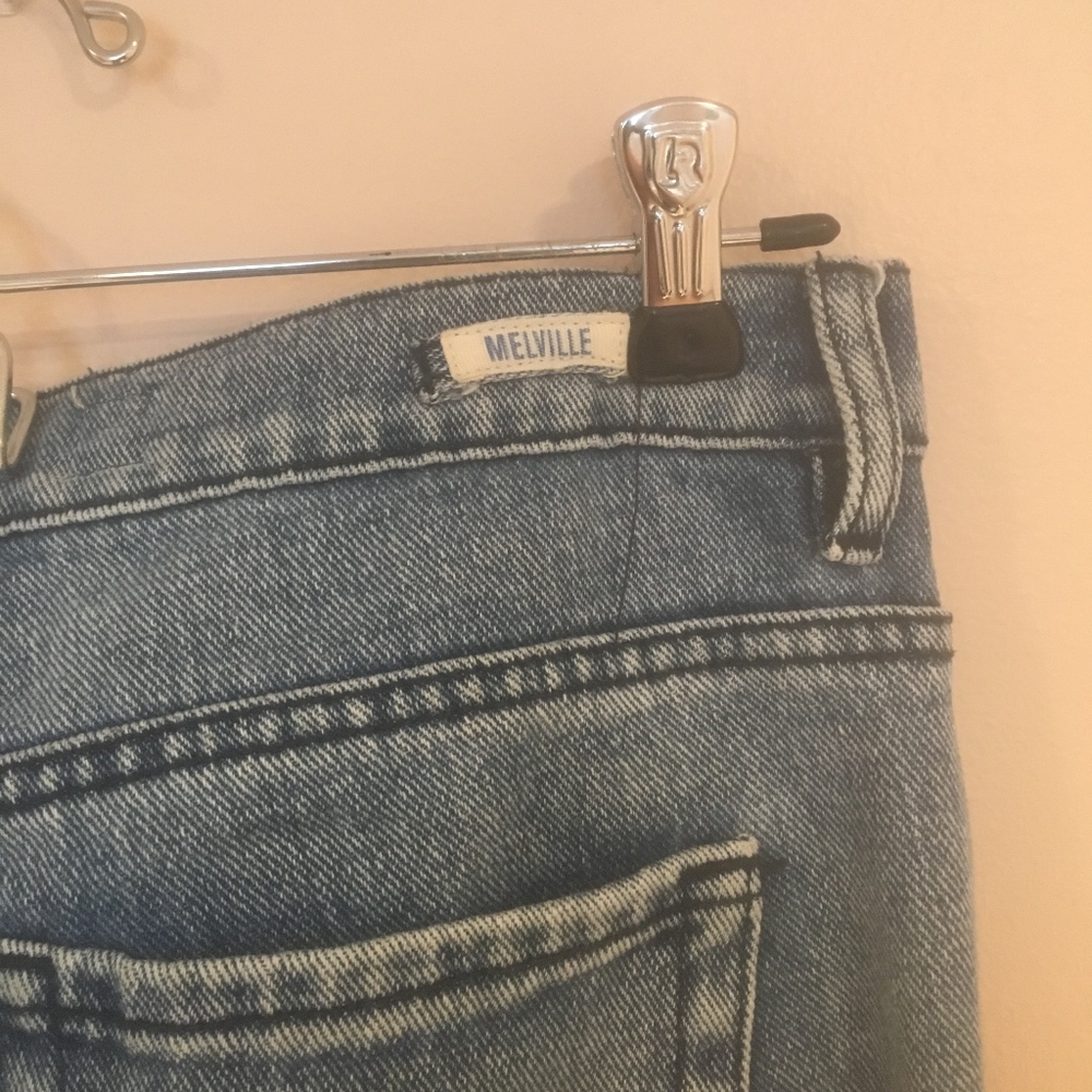 Distressed Melville Boyfriend Jeans (from Pacsun)